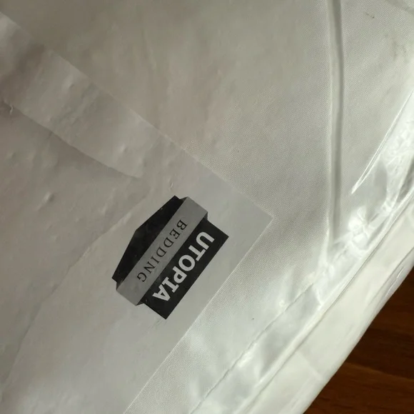 Kate Spade Blush Pink Soft Accent Pillow 40cm x 40cm NEW Pillow Included - Picture 12 of 14